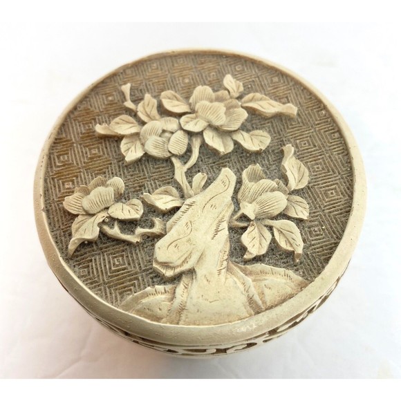 Vintage Japanese Trinket Jewelry Box Circa 1950s Romantic Colonial Couple Roses - Picture 2 of 6